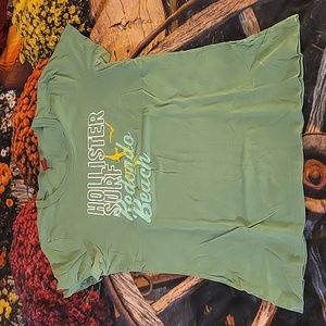 Juniors Hollister T-shirt